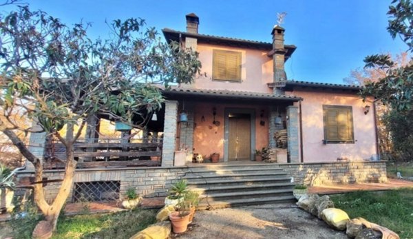 casa indipendente in vendita a Blera