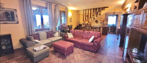 casa indipendente in vendita a Blera