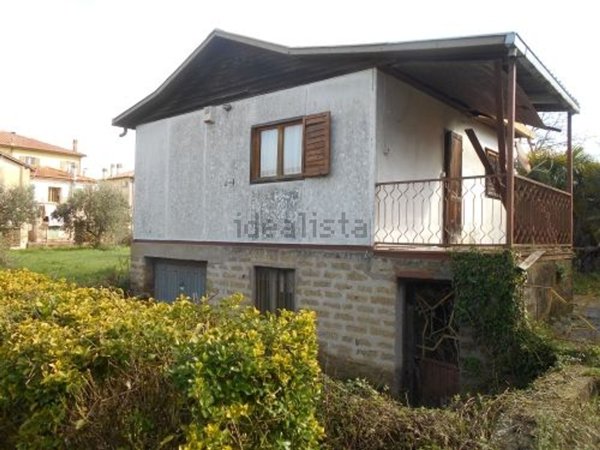 casa indipendente in vendita a Blera