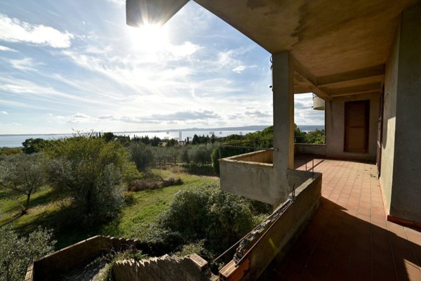 casa indipendente in vendita a Bolsena