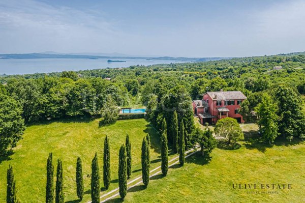 casa indipendente in vendita a Bolsena