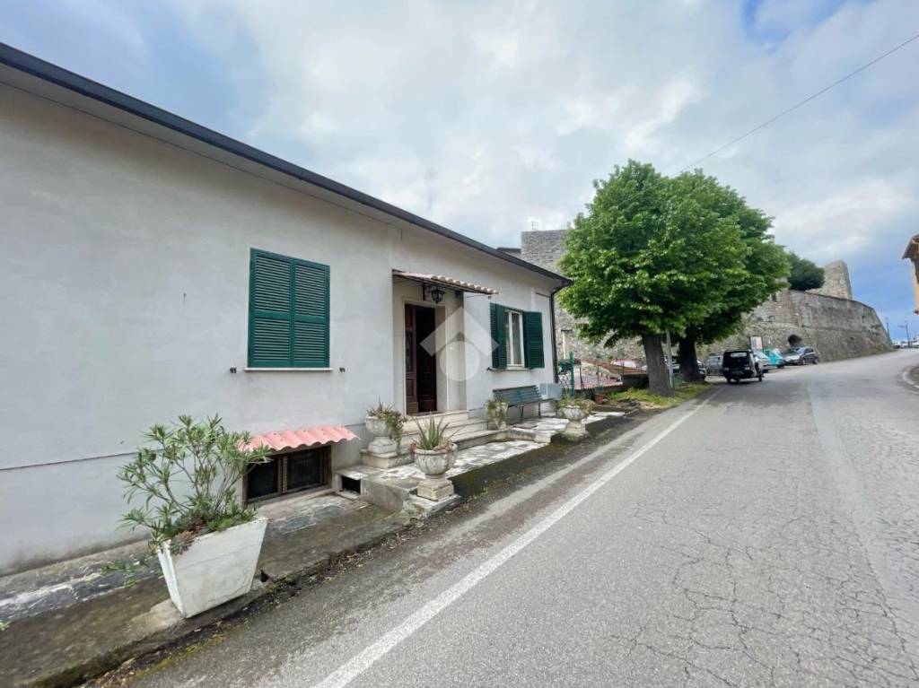 appartamento in vendita a Bolsena