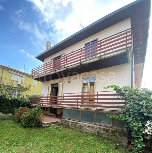 casa indipendente in vendita a Bolsena