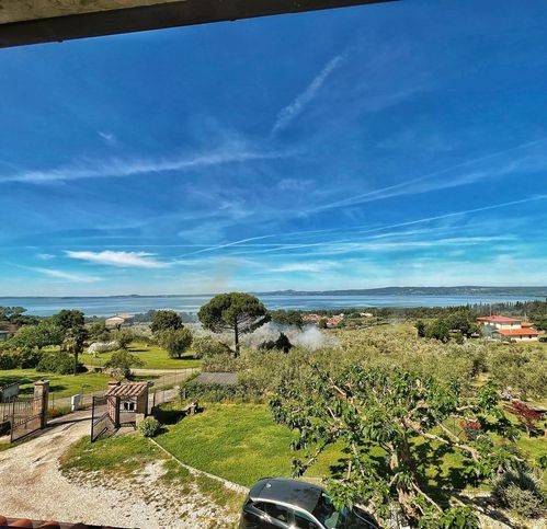 casa indipendente in vendita a Bolsena