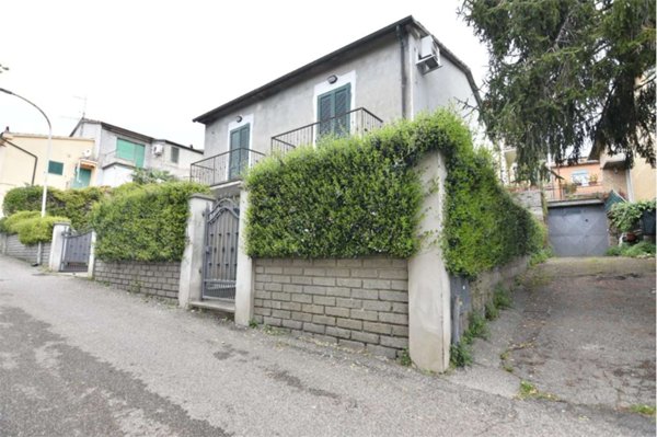 casa indipendente in vendita a Bolsena