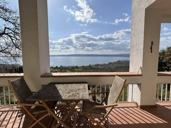 casa indipendente in vendita a Bolsena