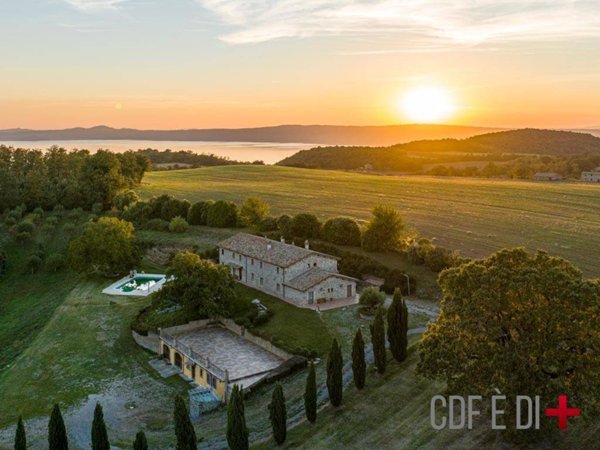 casa indipendente in vendita a Bolsena