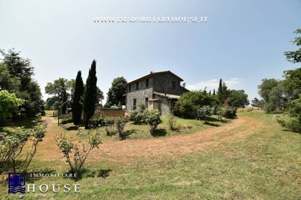 casa indipendente in vendita a Bolsena