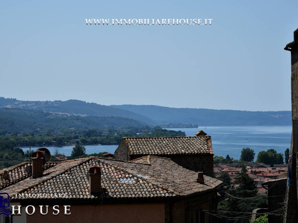 casa indipendente in vendita a Bolsena