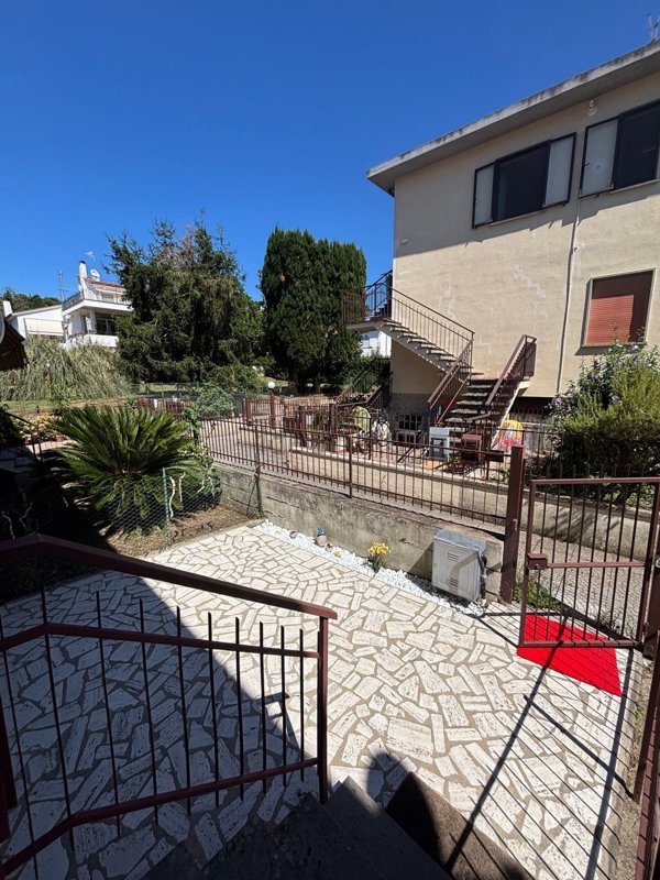 appartamento in vendita a Bolsena