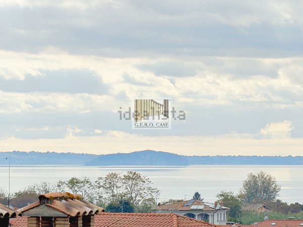 casa indipendente in vendita a Bolsena