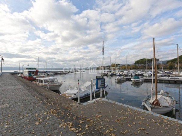 appartamento in vendita a Bolsena