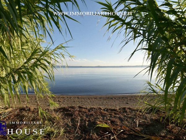 casa indipendente in vendita a Bolsena