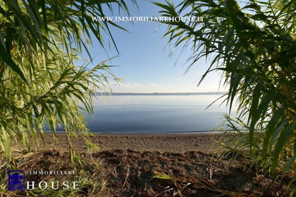 casa indipendente in vendita a Bolsena