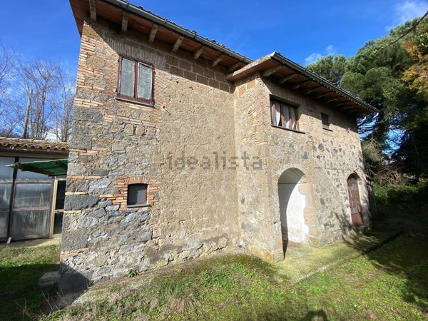 casa indipendente in vendita a Bolsena