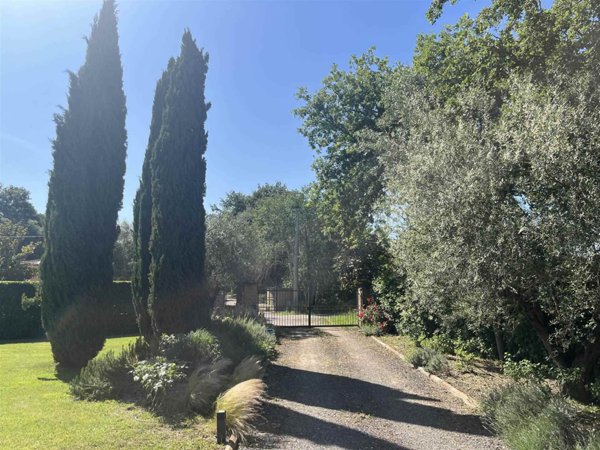 casa indipendente in vendita a Bolsena