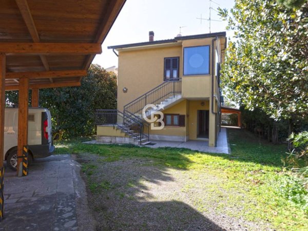 casa indipendente in vendita a Bolsena