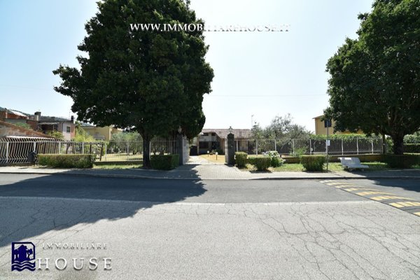 esavano in vendita a Bolsena