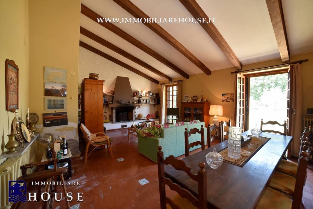 casa indipendente in vendita a Bolsena