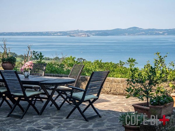 casa indipendente in vendita a Bolsena