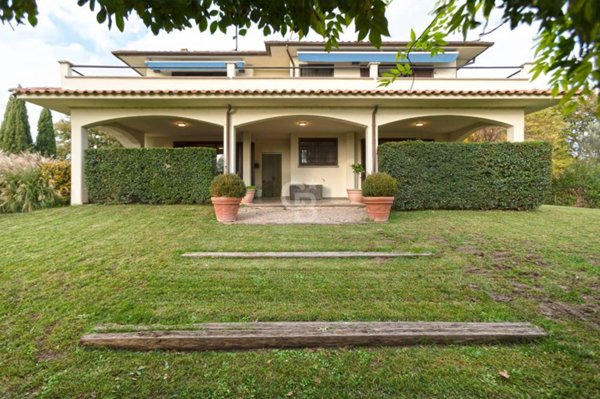 casa indipendente in vendita a Bolsena