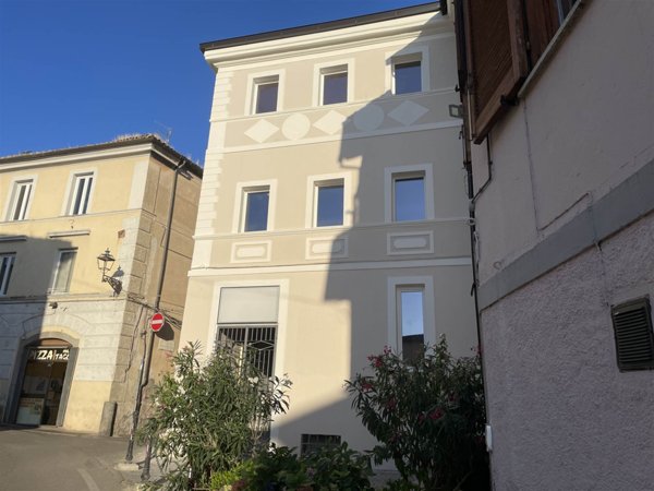 casa indipendente in vendita a Bolsena