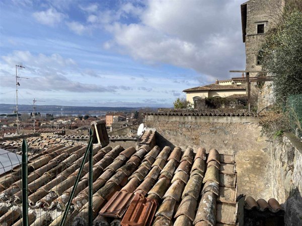 appartamento in vendita a Bolsena