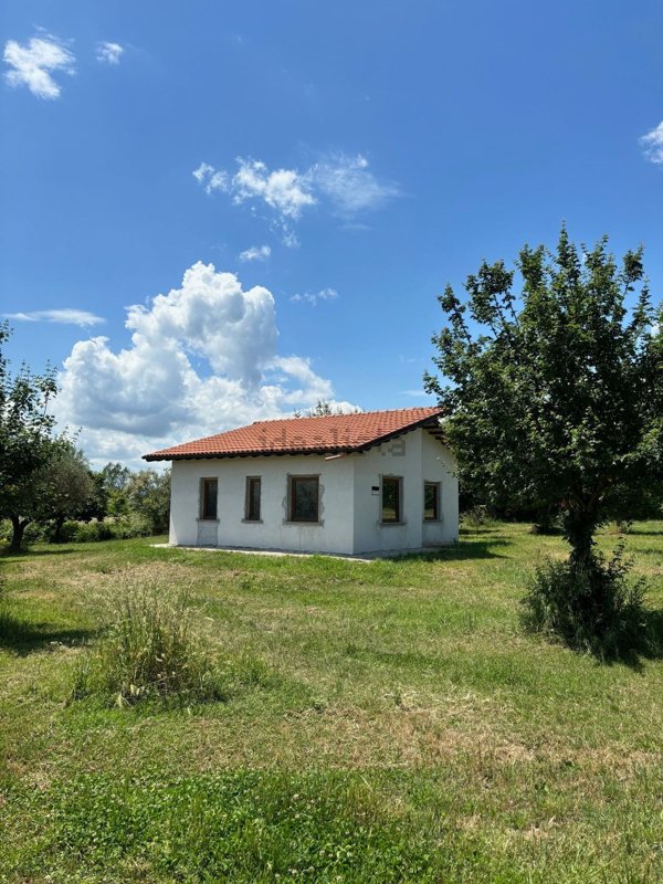 casale in vendita a Bolsena