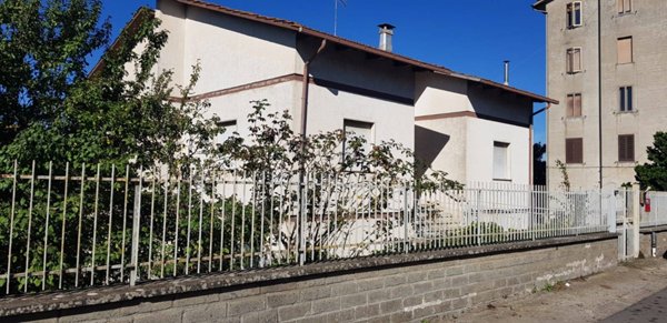 casa indipendente in vendita a Bomarzo