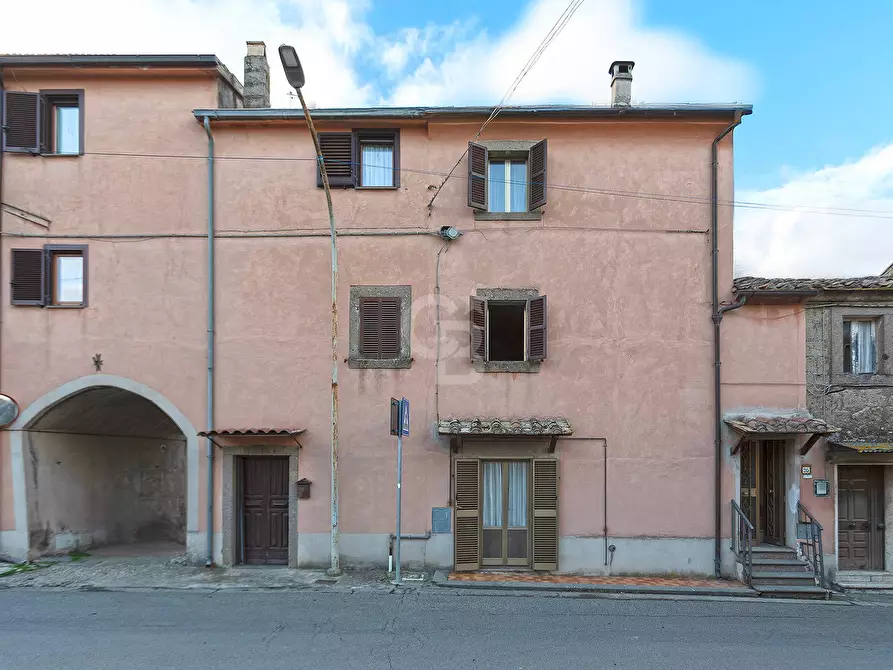 casa indipendente in vendita a Bomarzo