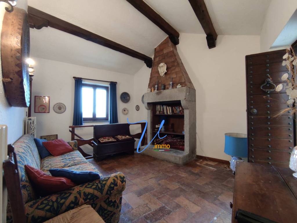 casa indipendente in vendita a Bomarzo