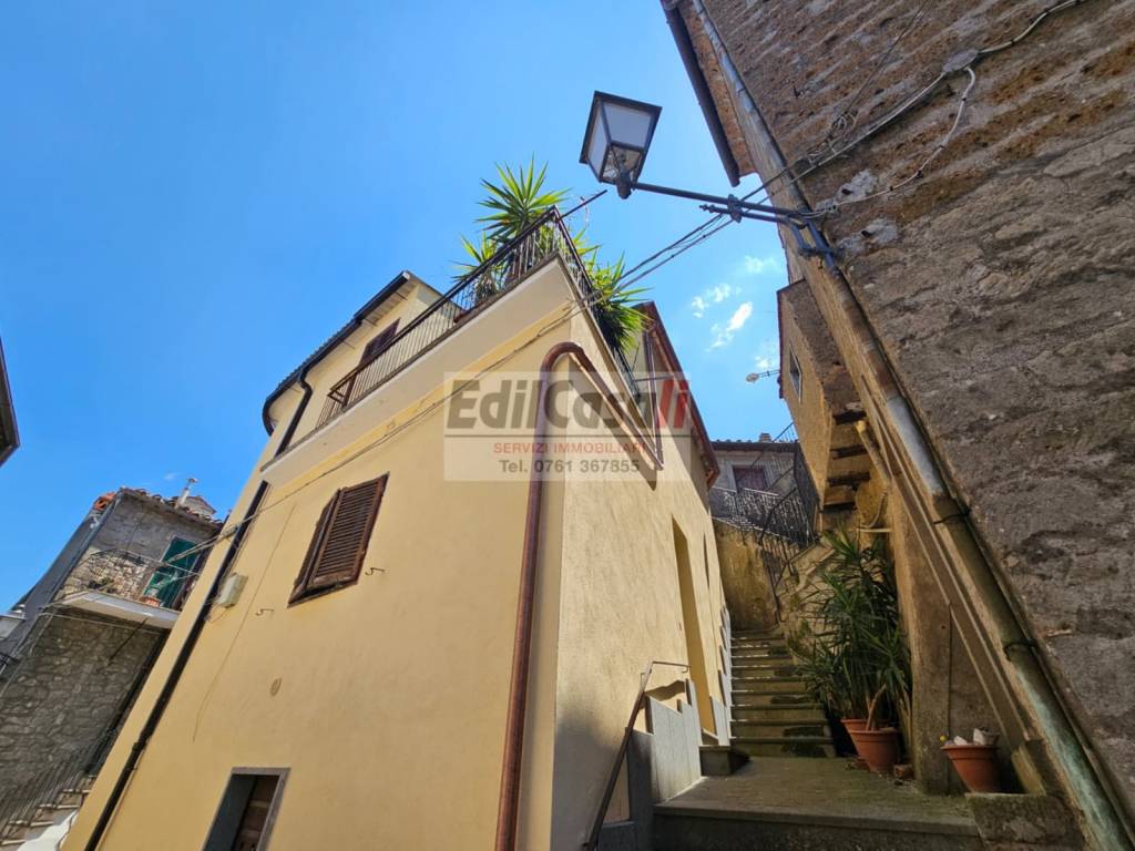 appartamento in vendita a Bomarzo