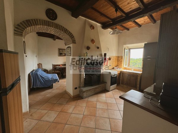 esavano in vendita a Bomarzo