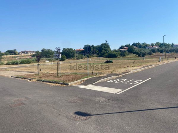 casa indipendente in vendita a Bomarzo