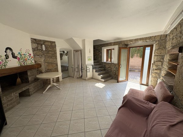 casa indipendente in vendita a Bomarzo