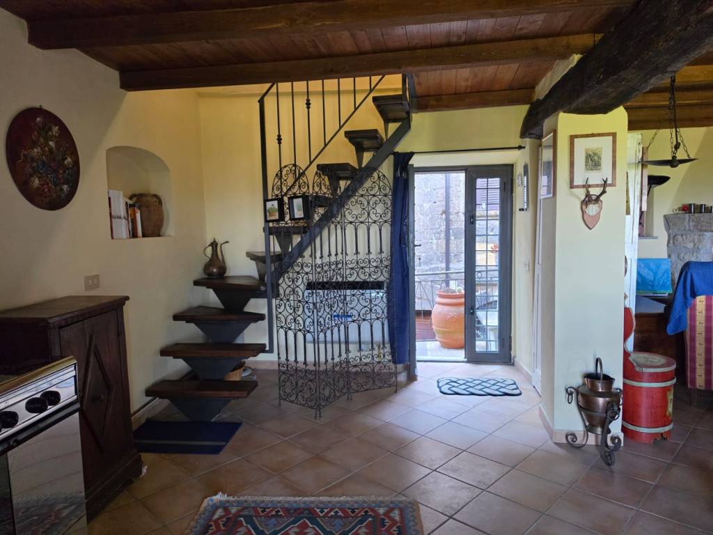 casa indipendente in vendita a Bomarzo