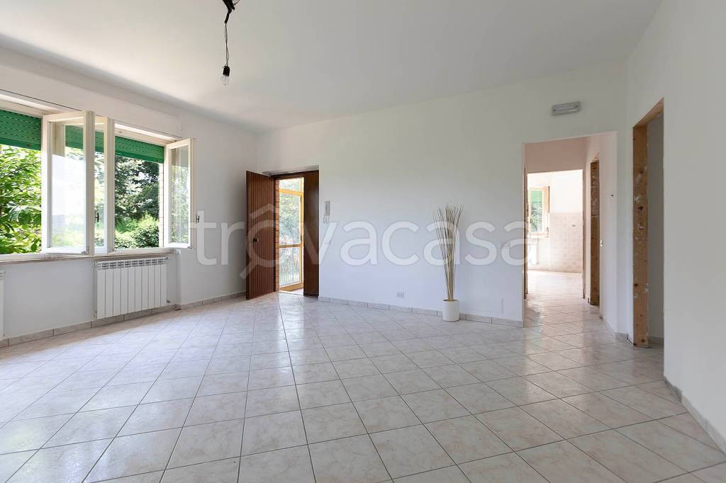 casa indipendente in vendita a Canepina