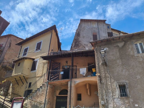 appartamento in vendita a Canepina