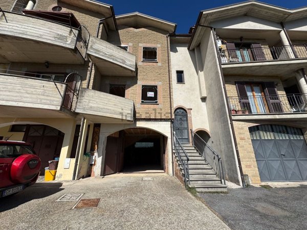 casa indipendente in vendita a Canepina