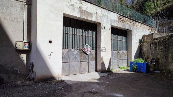 ufficio in vendita a Canepina