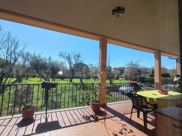 casa indipendente in vendita a Canepina