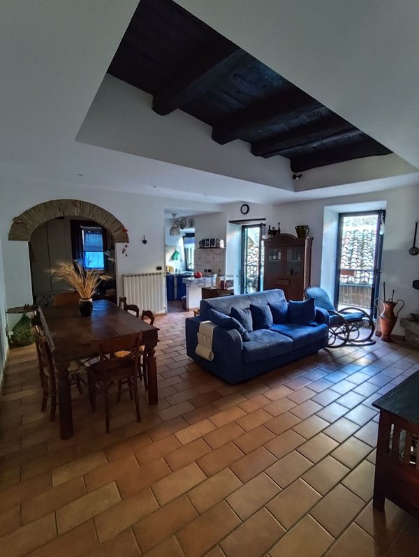 appartamento in vendita a Canepina