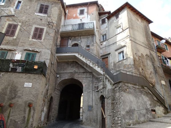 appartamento in vendita a Canepina