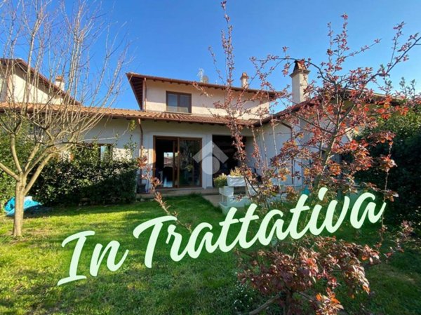 casa indipendente in vendita a Canepina