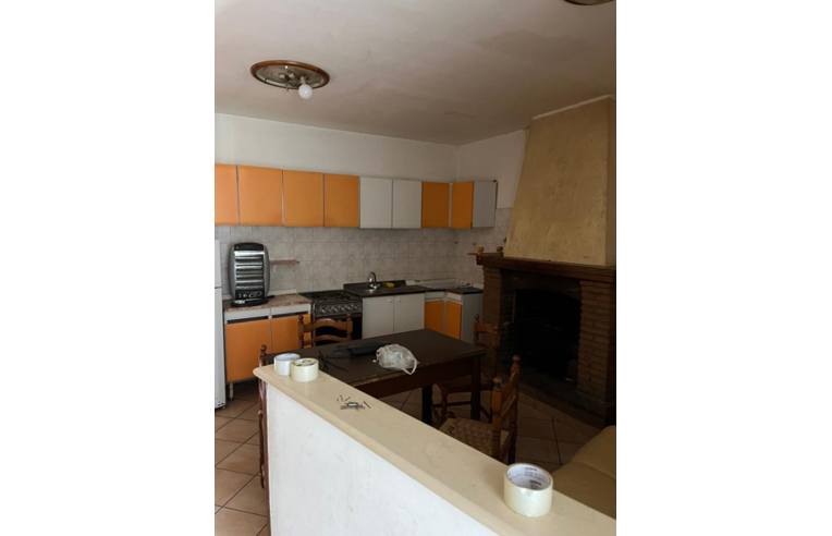 casa indipendente in vendita a Canepina