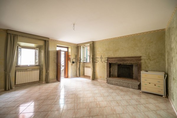 appartamento in vendita a Canepina