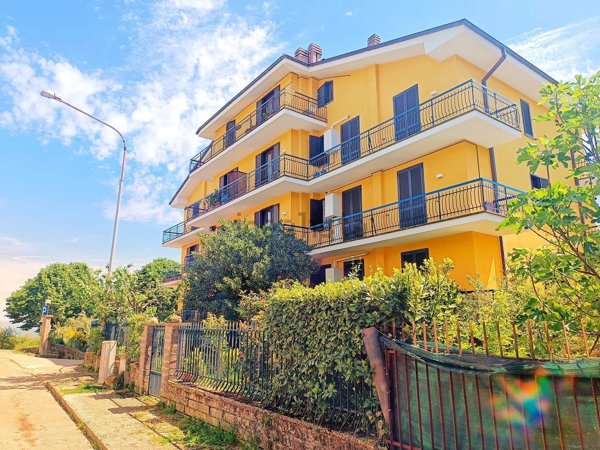 appartamento in vendita a Canepina