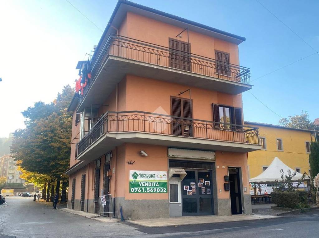 ufficio in vendita a Canepina