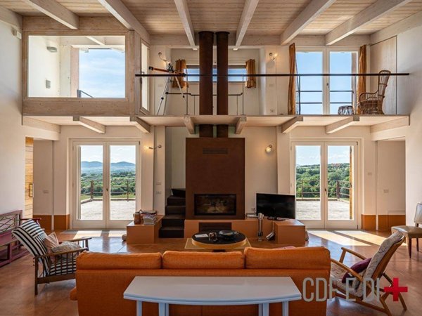 casa indipendente in vendita a Canino