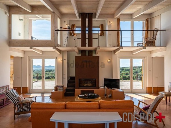 casa indipendente in vendita a Canino